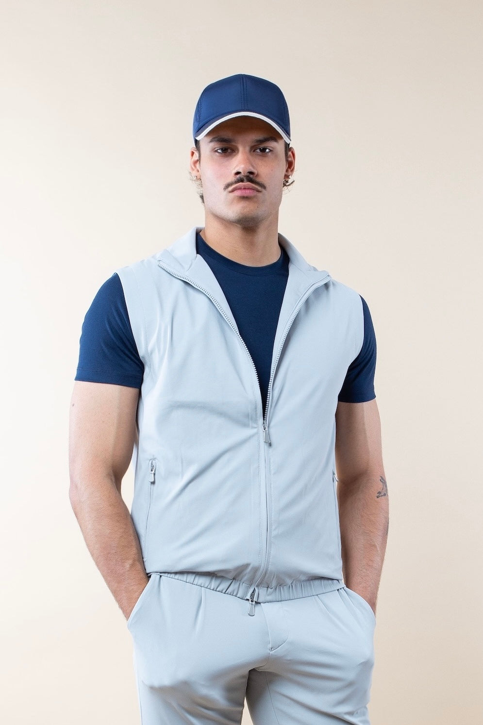 TECH SHORTSLEEVE GILET
