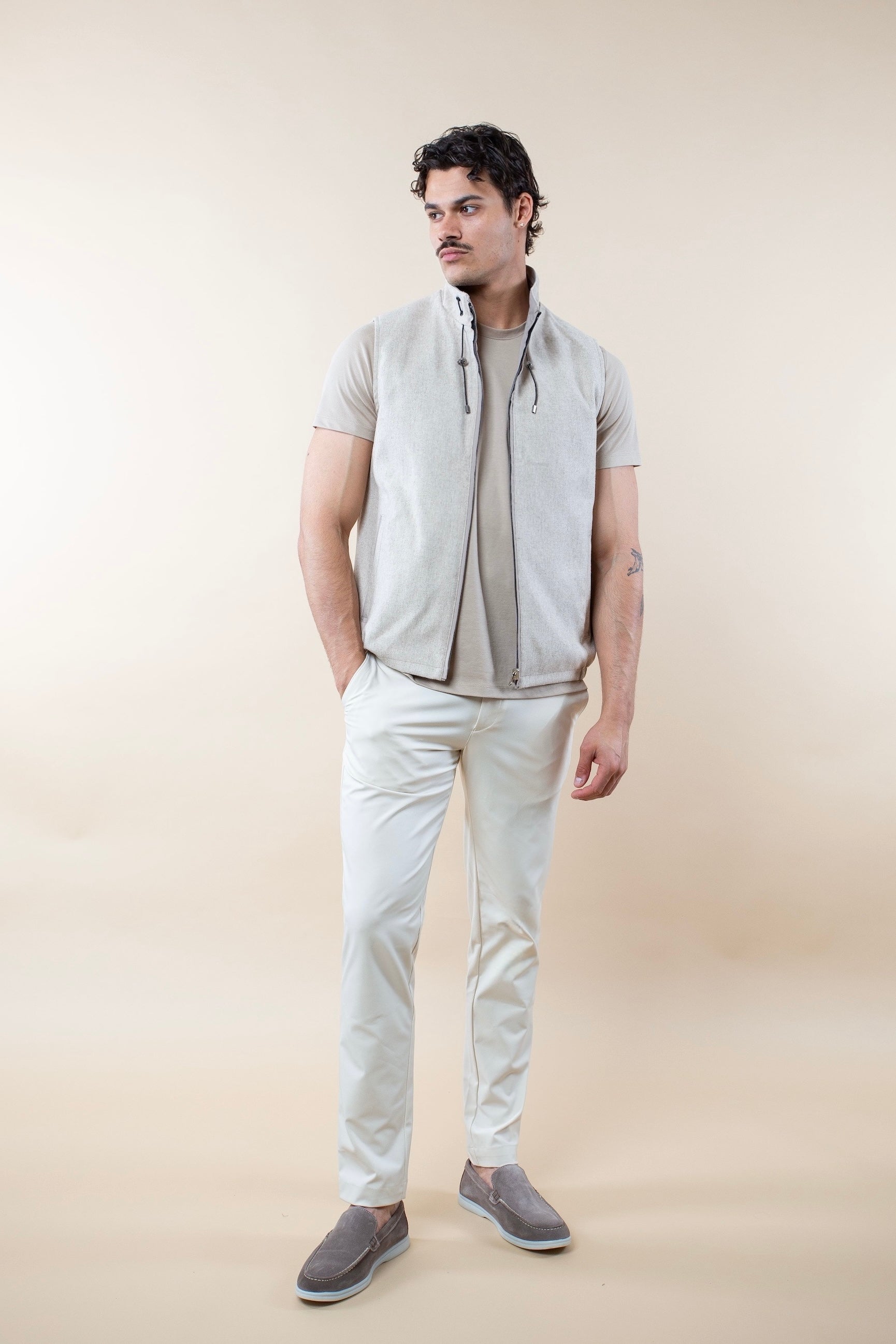 TWEEZIJDIGE SUÈDE BODYWARMER