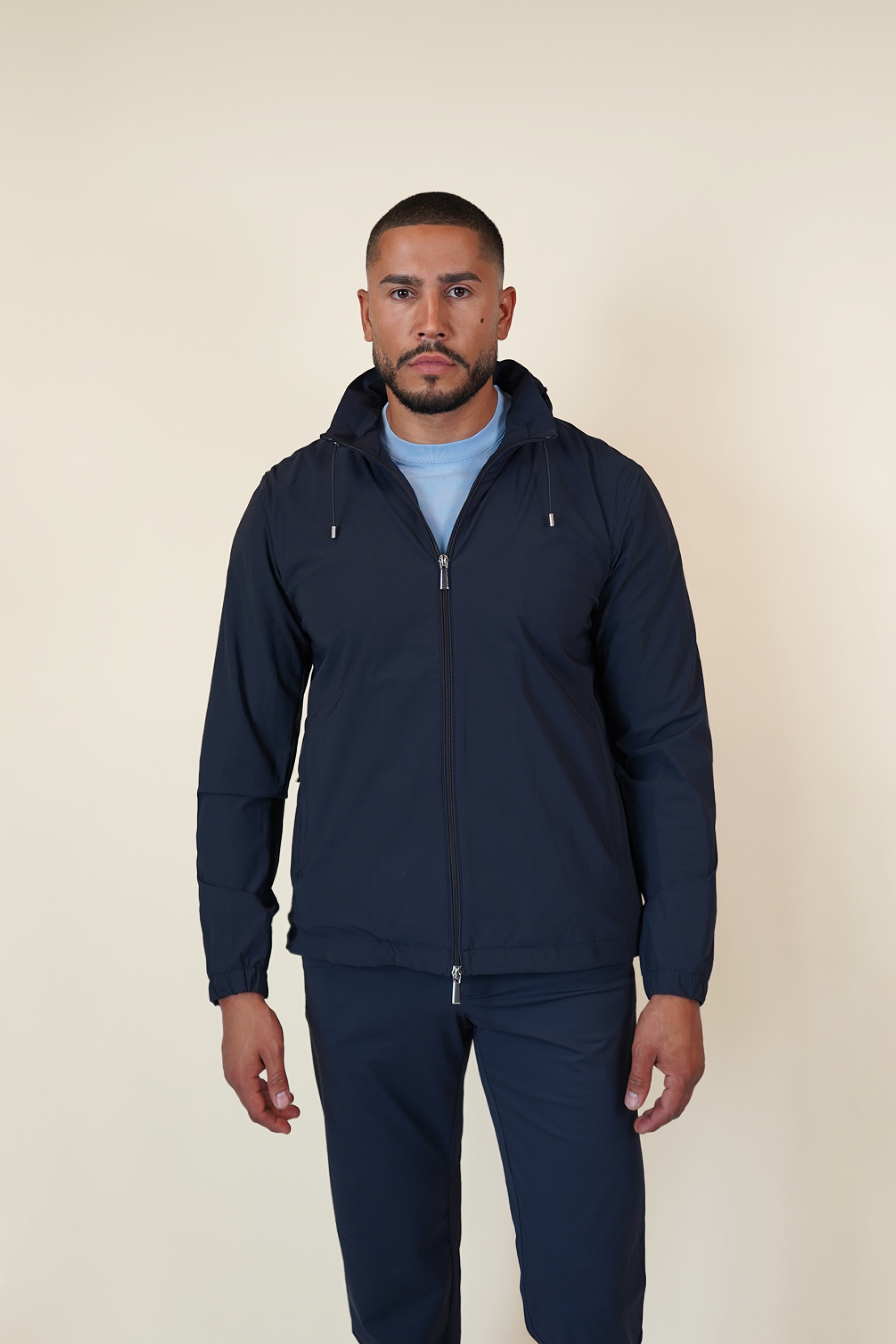 TECH SUIT VEST CAPUCHON