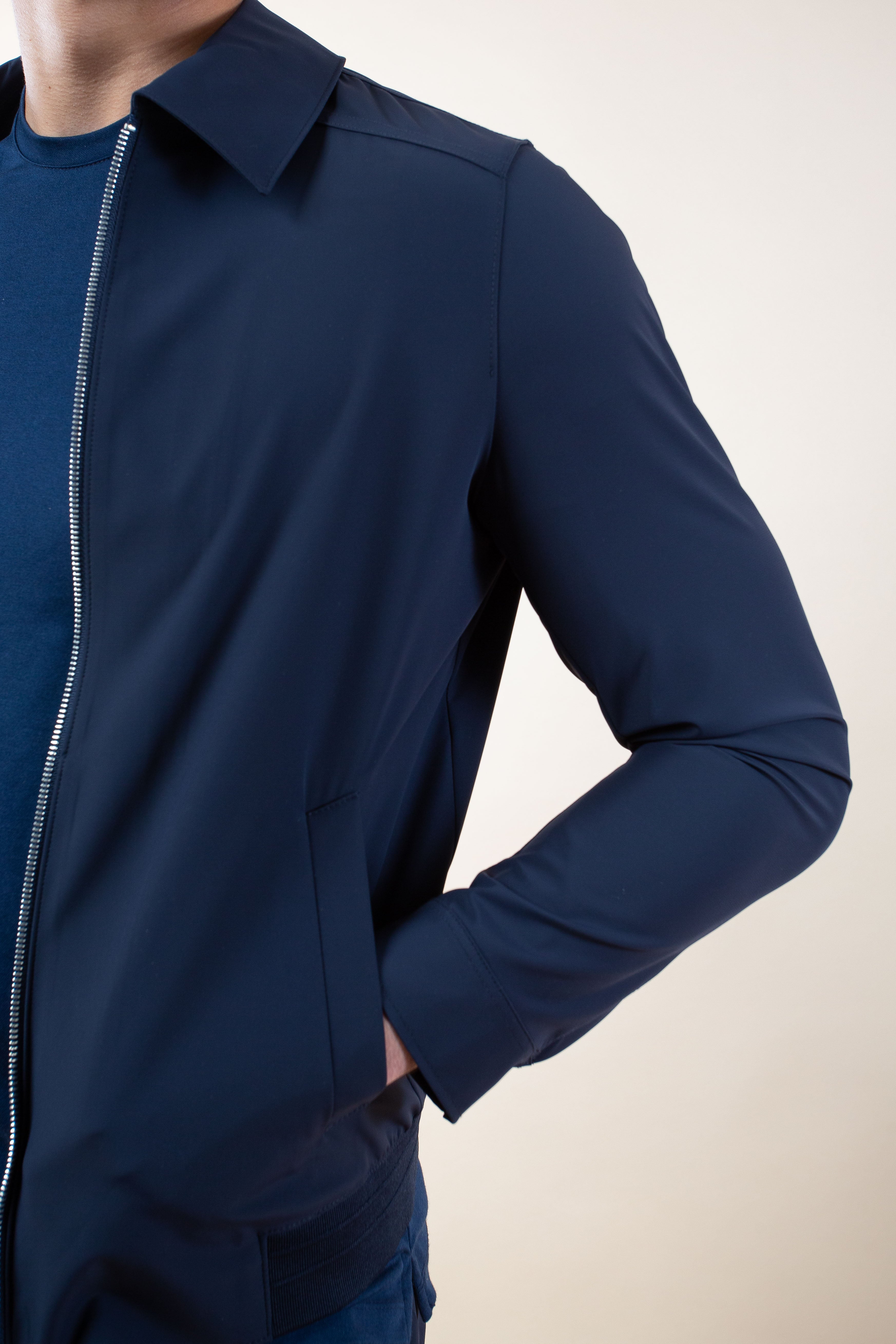 TECH POLO STRETCH SUIT